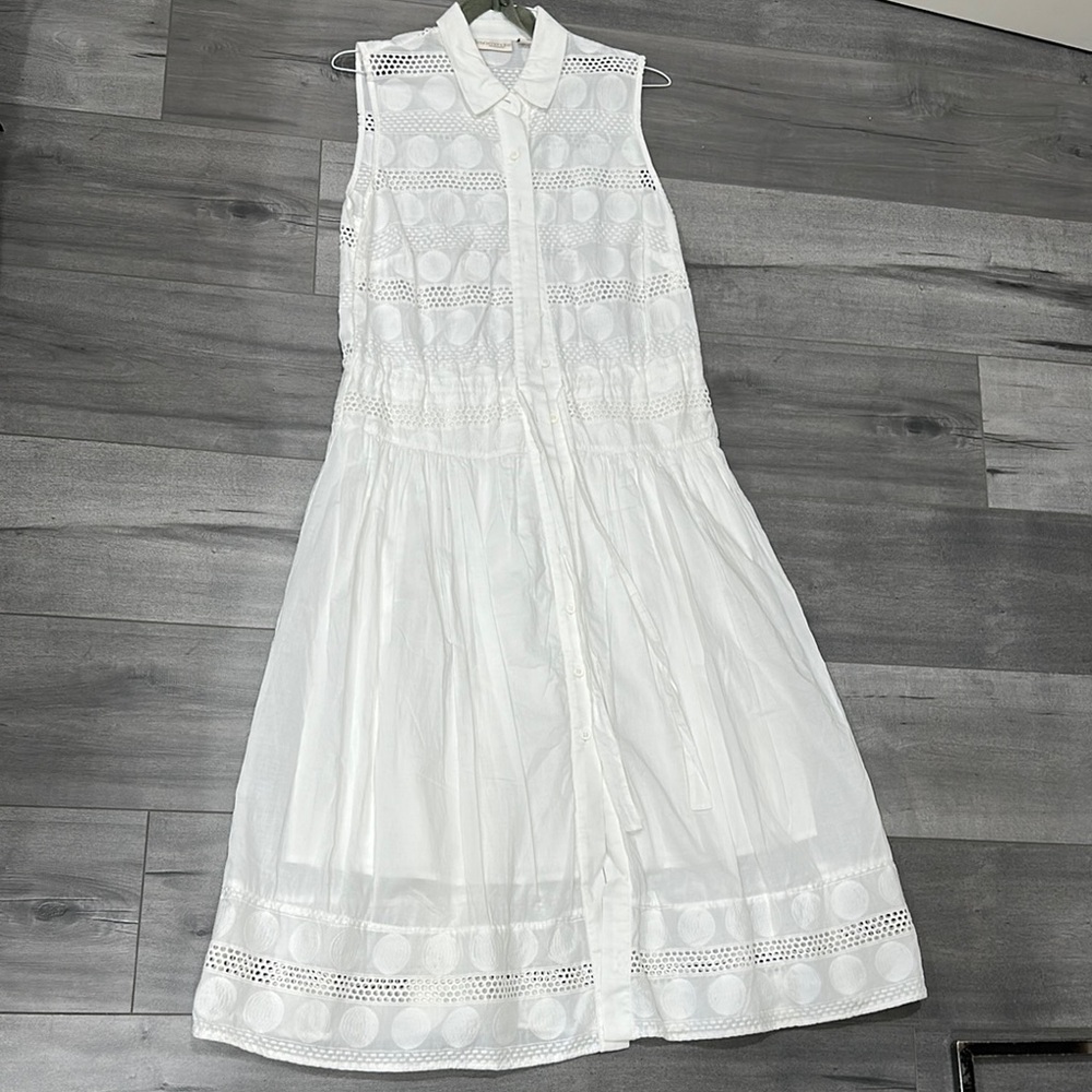 Eva Mendes sleeveless dress with adjustable waist